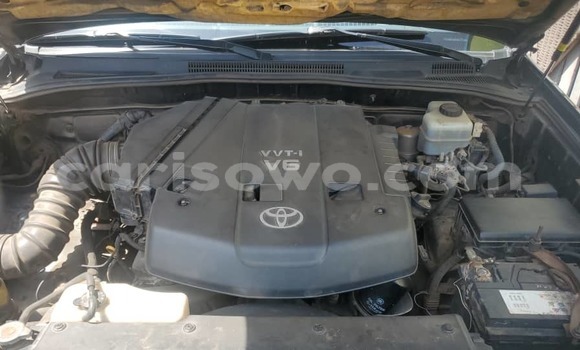 Ra Àlòkù Toyota 4Runner Silver Ọkọ̀ in Cotonou ni Benin Ra Àlòkù Toyota 4Runner Silver Ọkọ̀ in Cotonou ni Benin