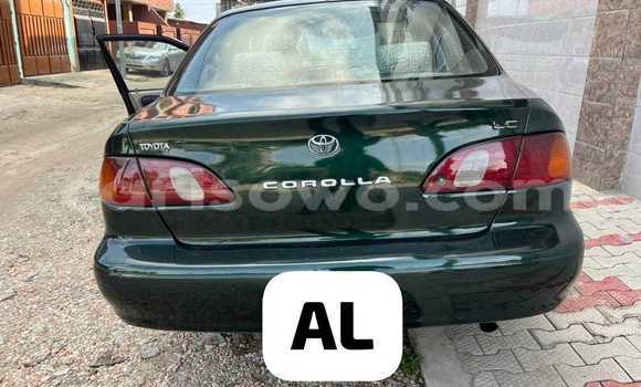 Ra Àlòkù Toyota Corolla Alawọ ewe Ọkọ̀ in Cotonou ni Benin