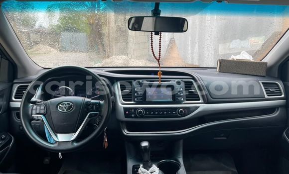 Ra Àlòkù Toyota Highlander Brown Ọkọ̀ in Cotonou ni Benin Ra Àlòkù Toyota Highlander Brown Ọkọ̀ in Cotonou ni Benin