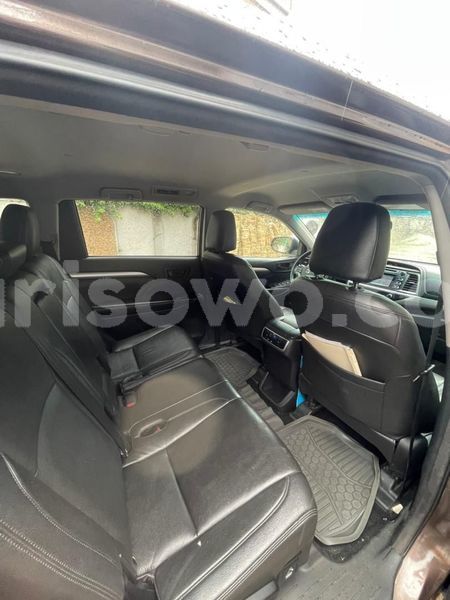 Big with watermark toyota highlander benin cotonou 17630