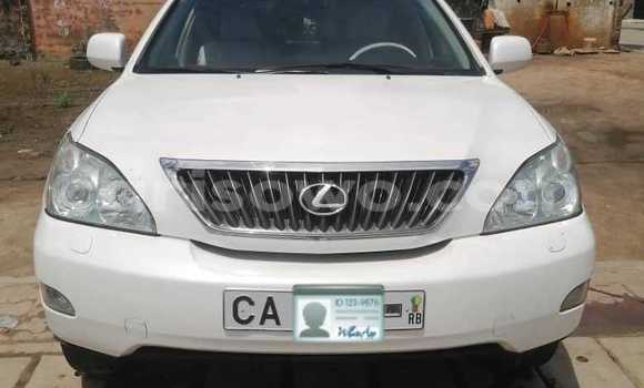 Ra Àlòkù Lexus RX 330 funfun Ọkọ̀ in Cotonou ni Benin Ra Àlòkù Lexus RX 330 funfun Ọkọ̀ in Cotonou ni Benin