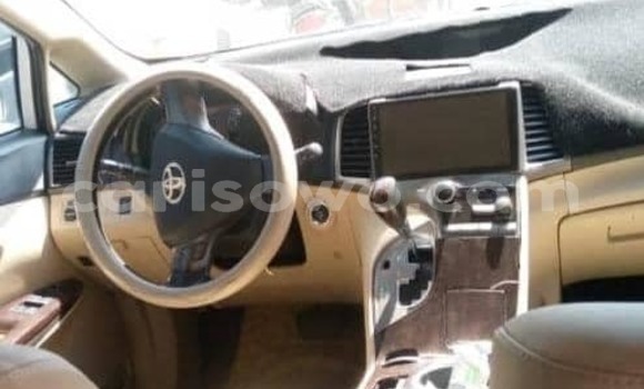 Ra Àlòkù Toyota Venza funfun Ọkọ̀ in Cotonou ni Benin Ra Àlòkù Toyota Venza funfun Ọkọ̀ in Cotonou ni Benin