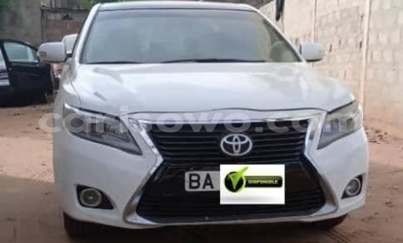 Buy Used Toyota Camry White Car in Cotonou in Benign