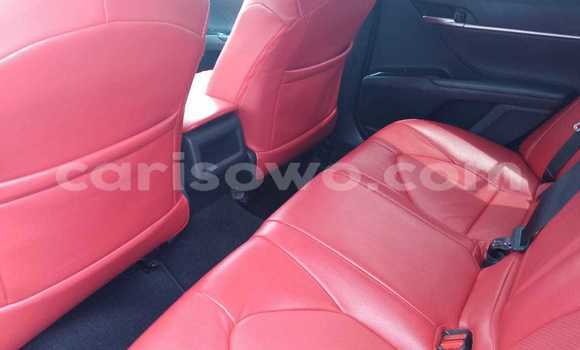 Ra Àlòkù Toyota Camry funfun Ọkọ̀ in Cotonou ni Benin Ra Àlòkù Toyota Camry funfun Ọkọ̀ in Cotonou ni Benin
