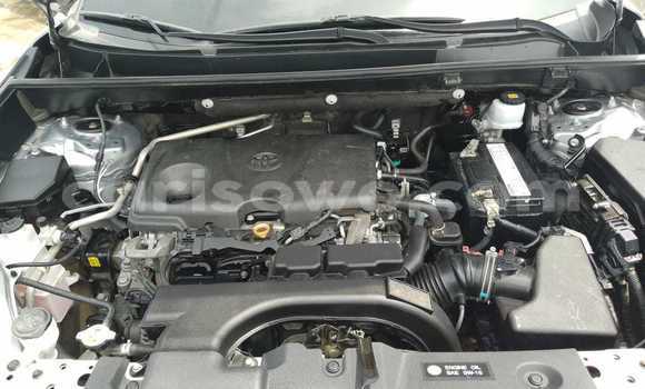 Ra Imported Toyota RAV4 Silver Ọkọ̀ in Cotonou ni Benin Ra Imported Toyota RAV4 Silver Ọkọ̀ in Cotonou ni Benin