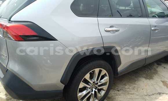 Ra Imported Toyota RAV4 Silver Ọkọ̀ in Cotonou ni Benin Ra Imported Toyota RAV4 Silver Ọkọ̀ in Cotonou ni Benin