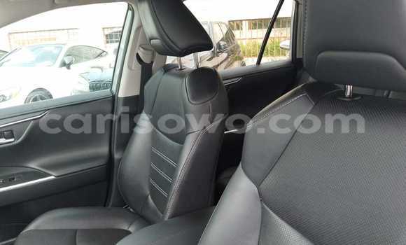 Ra Imported Toyota RAV4 Silver Ọkọ̀ in Cotonou ni Benin Ra Imported Toyota RAV4 Silver Ọkọ̀ in Cotonou ni Benin