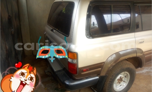 Acheter Occasion Voiture Toyota Land Cruiser Beige à Porto Novo, Benin Acheter Occasion Voiture Toyota Land Cruiser Beige à Porto Novo, Benin