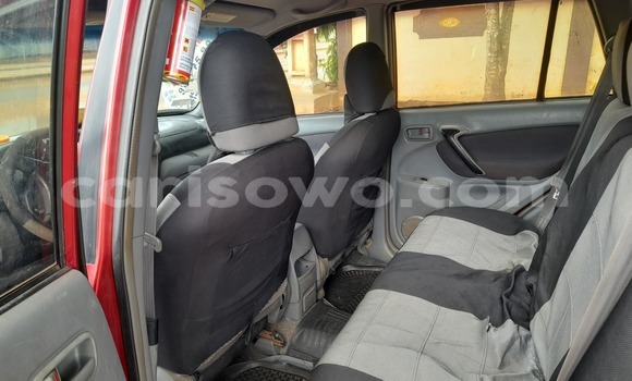 Acheter Occasion Voiture Toyota RAV4 Rouge à Cotonou, Benin Acheter Occasion Voiture Toyota RAV4 Rouge à Cotonou, Benin