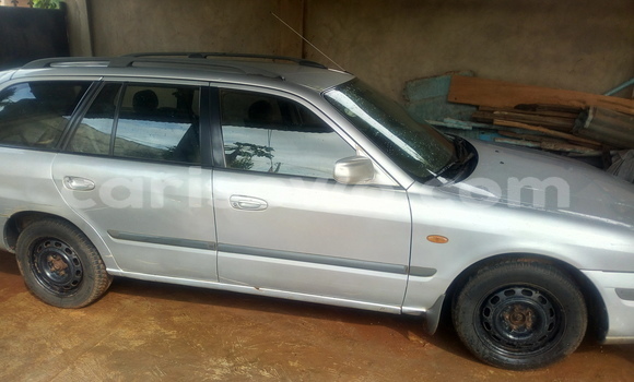 Acheter Occasion Voiture Mazda 626 Gris à Porto Novo, Benin Acheter Occasion Voiture Mazda 626 Gris à Porto Novo, Benin