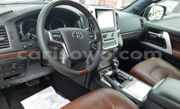 Ra Àlòkù Toyota Land Cruiser Black Ọkọ̀ in Cotonou ni Benin Ra Àlòkù Toyota Land Cruiser Black Ọkọ̀ in Cotonou ni Benin