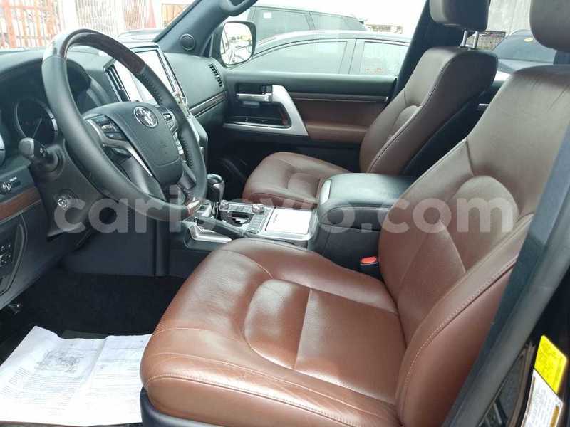 Big with watermark toyota land cruiser benin cotonou 17656