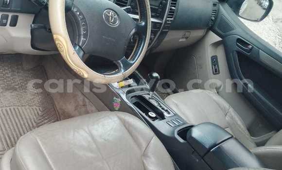 Ra Àlòkù Toyota 4Runner funfun Ọkọ̀ in Cotonou ni Benin Ra Àlòkù Toyota 4Runner funfun Ọkọ̀ in Cotonou ni Benin