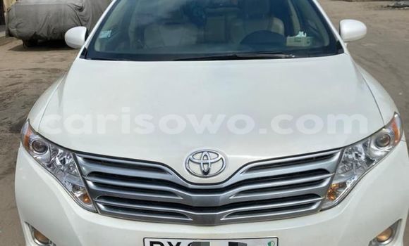 Buy Used Toyota Venza White Car in Cotonou in Benign