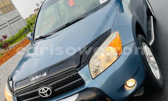 Sayi Na hannu Toyota RAV4 Blue Mota in Cotonou a Benin Sayi Na hannu Toyota RAV4 Blue Mota in Cotonou a Benin
