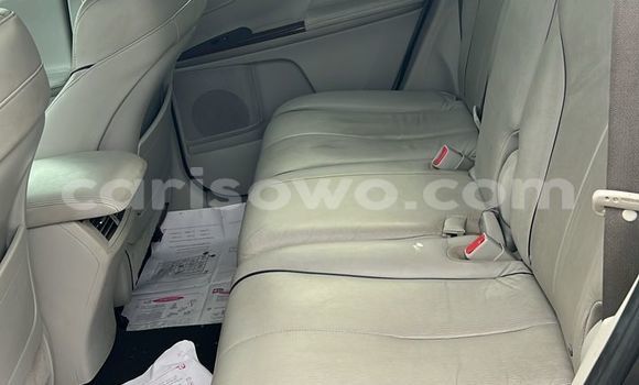 Ra Àlòkù Toyota Venza Silver Ọkọ̀ in Cotonou ni Benin Ra Àlòkù Toyota Venza Silver Ọkọ̀ in Cotonou ni Benin
