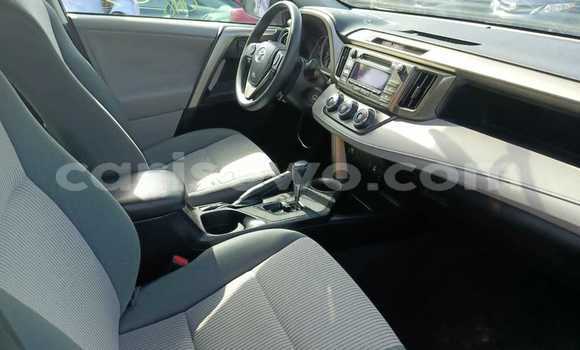 Sayi Na hannu Toyota RAV4 Sauran Mota in Cotonou a Benin Sayi Na hannu Toyota RAV4 Sauran Mota in Cotonou a Benin
