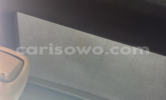 Sayi Na hannu Mercedes-Benz E-Classe Blue Mota in Cotonou a Benin Sayi Na hannu Mercedes-Benz E-Classe Blue Mota in Cotonou a Benin