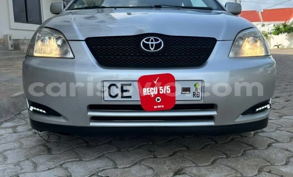 Sayi Na hannu Toyota Corolla Azurfa Mota in Cotonou a Benin