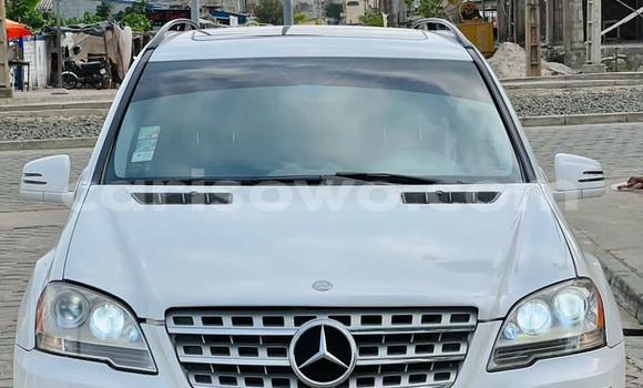 Acheter Occasion Voiture Mercedes-Benz ML–Class Blanc à Cotonou, Benin