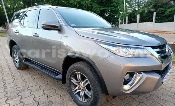 Acheter Occasion Voiture Toyota Fortuner Autre à Cotonou, Benin Acheter Occasion Voiture Toyota Fortuner Autre à Cotonou, Benin