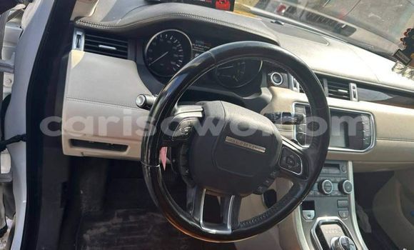 Acheter Occasion Voiture Range Rover Range Rover Blanc à Cotonou, Benin Acheter Occasion Voiture Range Rover Range Rover Blanc à Cotonou, Benin