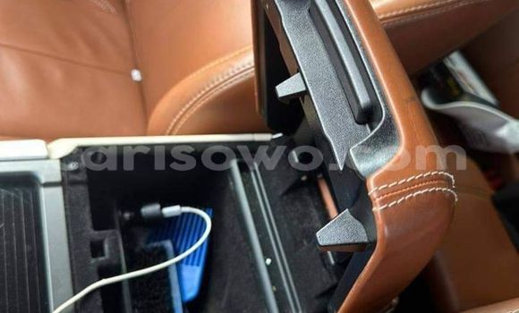 Acheter Occasion Voiture Range Rover Range Rover Blanc à Cotonou, Benin Acheter Occasion Voiture Range Rover Range Rover Blanc à Cotonou, Benin