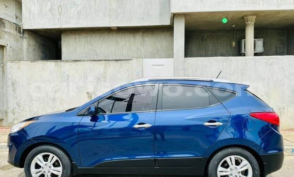 Acheter Occasion Voiture Hyundai Tucson Bleu à Cotonou, Benin Acheter Occasion Voiture Hyundai Tucson Bleu à Cotonou, Benin