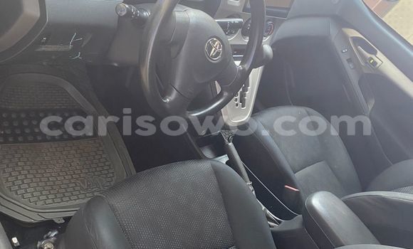 Ra Àlòkù Toyota Matrix Brown Ọkọ̀ in Cotonou ni Benin Ra Àlòkù Toyota Matrix Brown Ọkọ̀ in Cotonou ni Benin