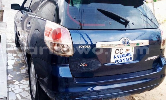 Acheter Occasion Voiture Toyota Matrix Bleu à Cotonou, Benin