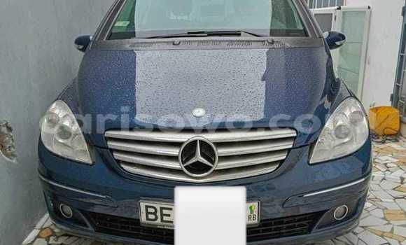 Acheter Occasion Voiture Mercedes-Benz E-Classe Bleu à Cotonou, Benin