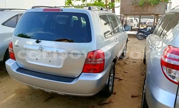 Acheter Occasion Voiture Toyota Highlander Beige à Cotonou, Benin Acheter Occasion Voiture Toyota Highlander Beige à Cotonou, Benin