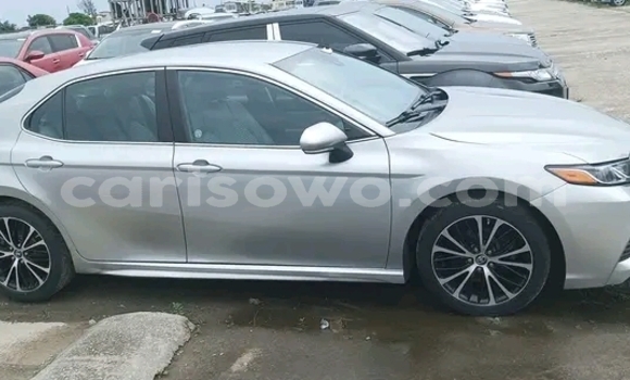 Sayi Na hannu Toyota Camry Sauran Mota in Cotonou a Benin Sayi Na hannu Toyota Camry Sauran Mota in Cotonou a Benin