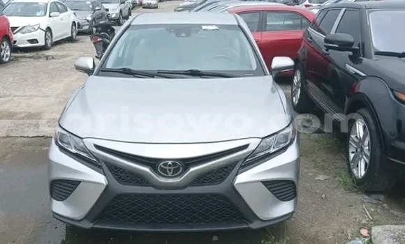 Sayi Na hannu Toyota Camry Sauran Mota in Cotonou a Benin Sayi Na hannu Toyota Camry Sauran Mota in Cotonou a Benin