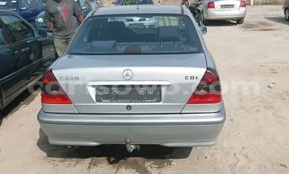 Sayi Na hannu Mercedes-Benz C–Class Sauran Mota in Cotonou a Benin Sayi Na hannu Mercedes-Benz C–Class Sauran Mota in Cotonou a Benin