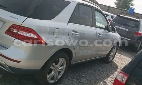 Sayi Na hannu Mercedes-Benz ML–Class Sauran Mota in Cotonou a Benin Sayi Na hannu Mercedes-Benz ML–Class Sauran Mota in Cotonou a Benin