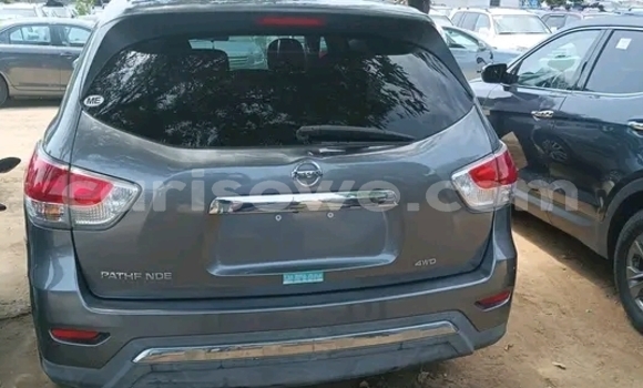 Sayi Na hannu Nissan Pathfinder Sauran Mota in Cotonou a Benin Sayi Na hannu Nissan Pathfinder Sauran Mota in Cotonou a Benin