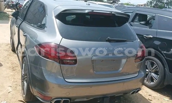 Sayi Na hannu Porsche Cayenne Sauran Mota in Cotonou a Benin Sayi Na hannu Porsche Cayenne Sauran Mota in Cotonou a Benin