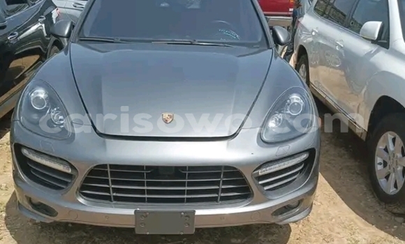 Sayi Na hannu Porsche Cayenne Sauran Mota in Cotonou a Benin Sayi Na hannu Porsche Cayenne Sauran Mota in Cotonou a Benin