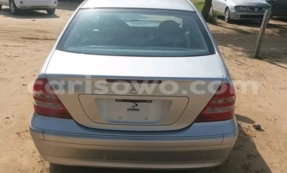 Acheter Occasion Voiture Mercedes-Benz C–Class Autre à Cotonou, Benin Acheter Occasion Voiture Mercedes-Benz C–Class Autre à Cotonou, Benin