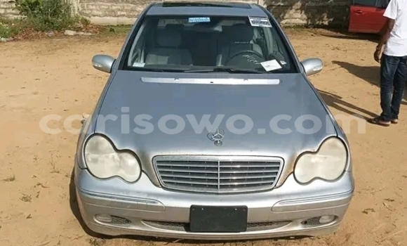 Acheter Occasion Voiture Mercedes-Benz C–Class Autre à Cotonou, Benin Acheter Occasion Voiture Mercedes-Benz C–Class Autre à Cotonou, Benin