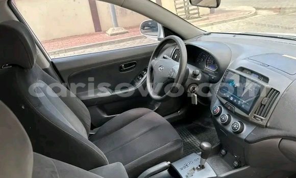 Acheter Occasion Voiture Hyundai Elantra Blanc à Cotonou, Benin Acheter Occasion Voiture Hyundai Elantra Blanc à Cotonou, Benin