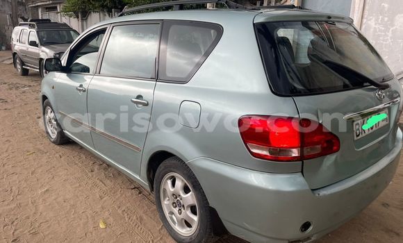 Sayi Na hannu Toyota Avensis Verso Green Mota in Cotonou a Benin Sayi Na hannu Toyota Avensis Verso Green Mota in Cotonou a Benin