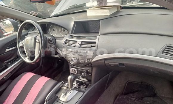 Ra Àlòkù Honda Accord Black Ọkọ̀ in Cotonou ni Benin Ra Àlòkù Honda Accord Black Ọkọ̀ in Cotonou ni Benin