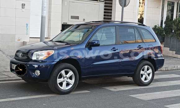 Ra Àlòkù Toyota RAV4 Blue Ọkọ̀ in Cotonou ni Benin Ra Àlòkù Toyota RAV4 Blue Ọkọ̀ in Cotonou ni Benin