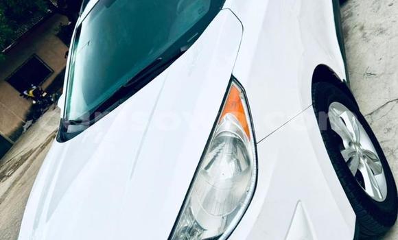 Acheter Occasion Voiture Hyundai Tucson Blanc à Cotonou, Benin Acheter Occasion Voiture Hyundai Tucson Blanc à Cotonou, Benin