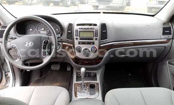 Ra Imported Hyundai Santa Fe Silver Ọkọ̀ in Cotonou ni Benin Ra Imported Hyundai Santa Fe Silver Ọkọ̀ in Cotonou ni Benin