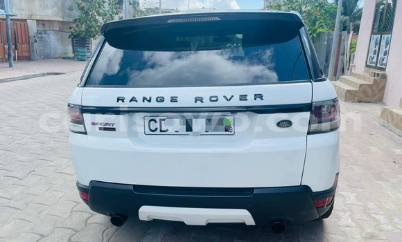 Ra Àlòkù Range Rover Range Rover funfun Ọkọ̀ in Cotonou ni Benin Ra Àlòkù Range Rover Range Rover funfun Ọkọ̀ in Cotonou ni Benin