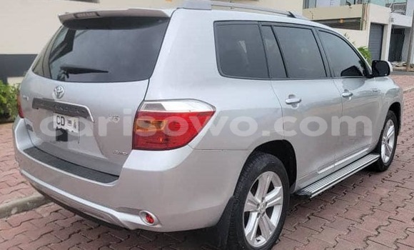 Ra Àlòkù Toyota Highlander Miiran Ọkọ̀ in Abomey ni Benin Ra Àlòkù Toyota Highlander Miiran Ọkọ̀ in Abomey ni Benin