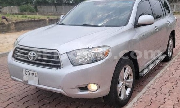 Ra Àlòkù Toyota Highlander Miiran Ọkọ̀ in Abomey ni Benin Ra Àlòkù Toyota Highlander Miiran Ọkọ̀ in Abomey ni Benin